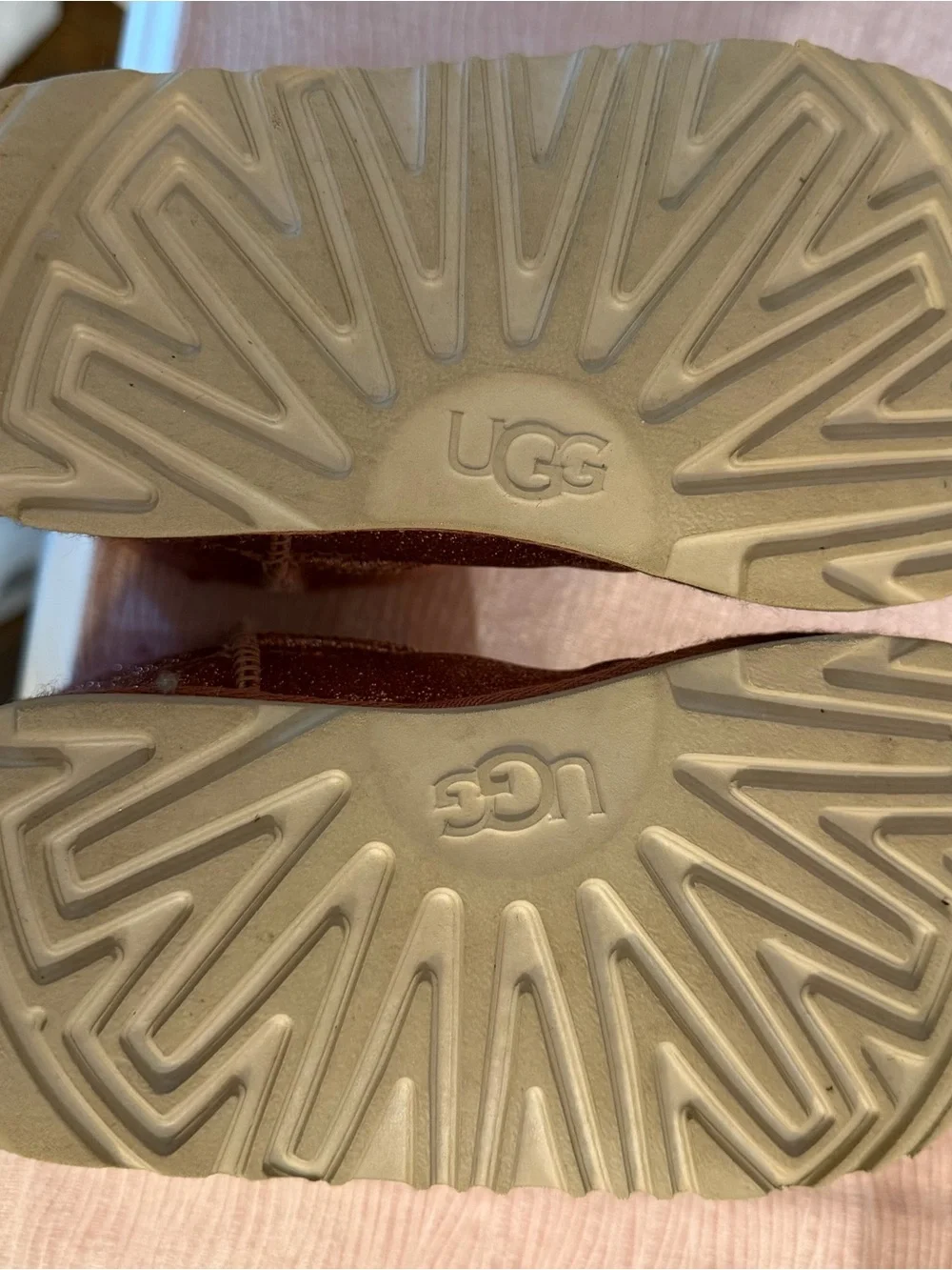 UGG sparkling glitter